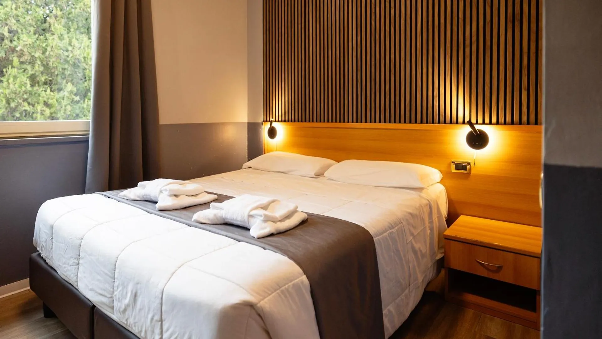 ***  Scheppers Hotel Rome Italy